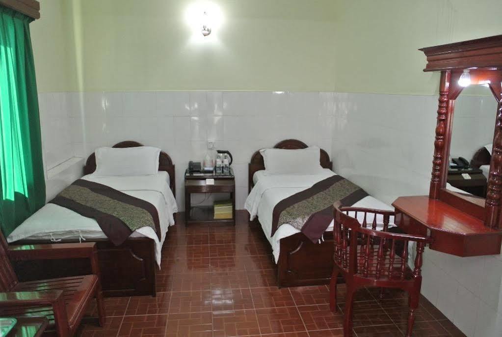 Palace Hotel Μανταλέι Εξωτερικό φωτογραφία
